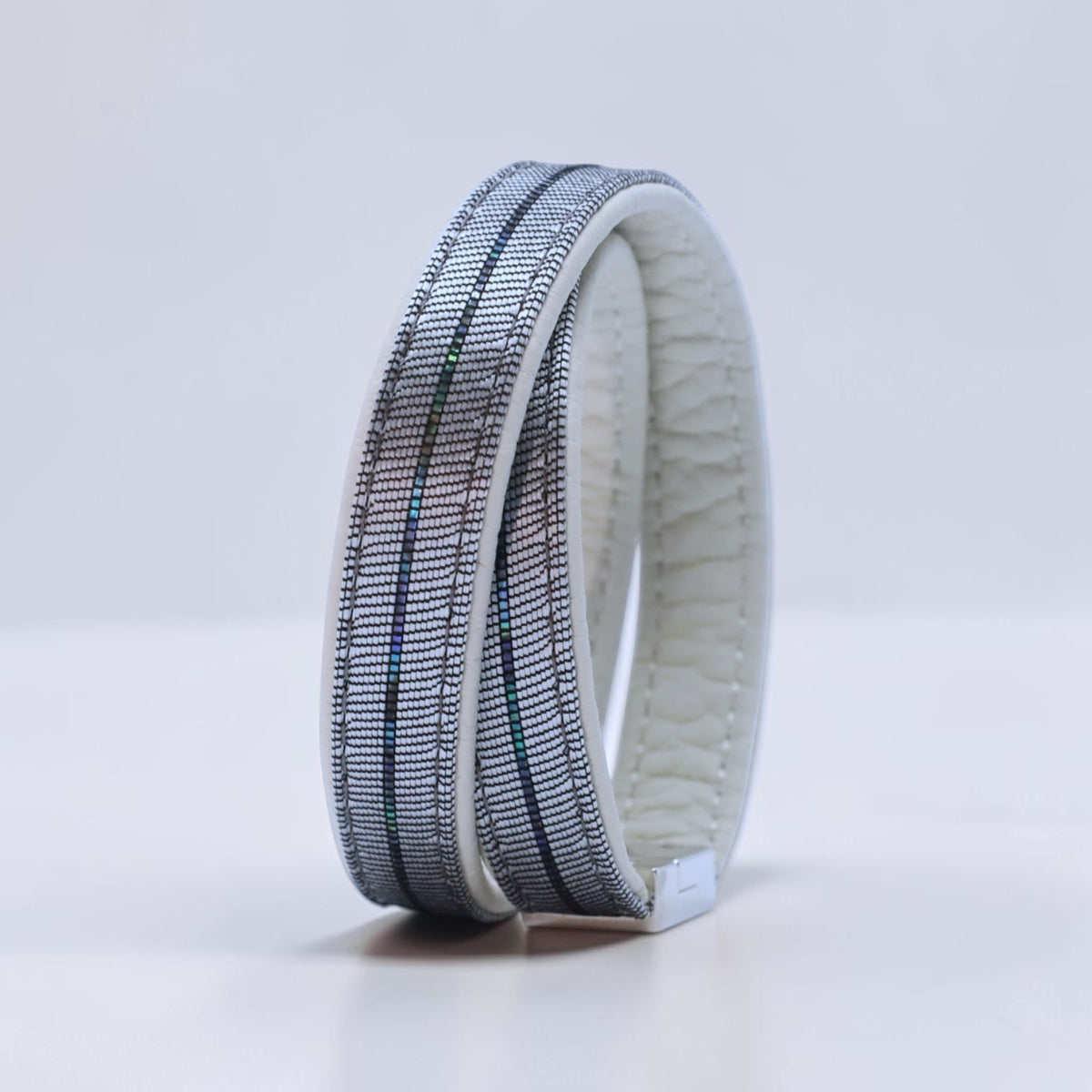 Eterna Off White